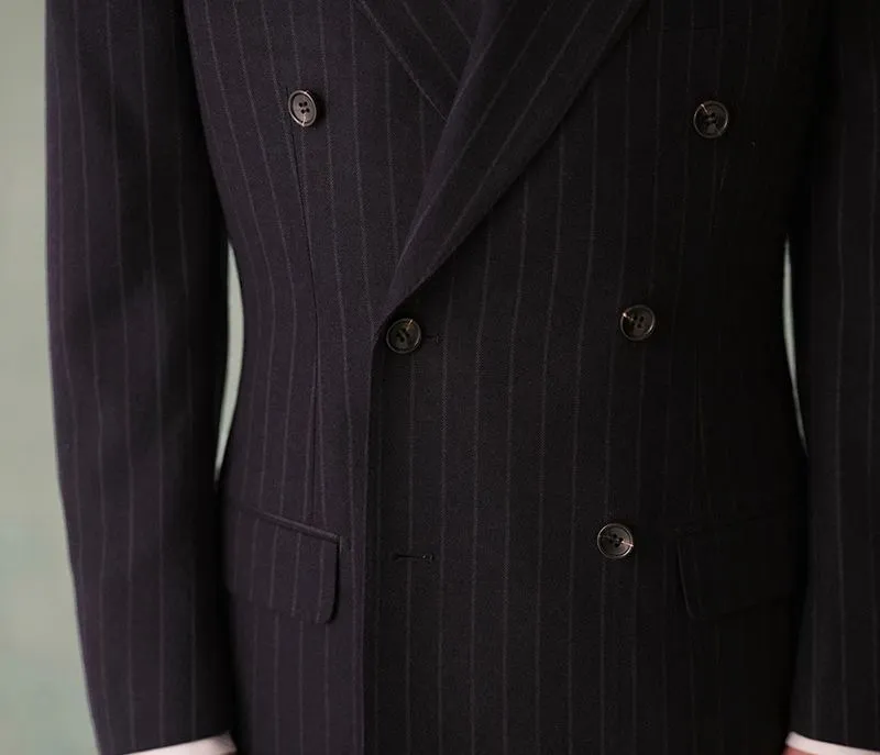1930s Retro Double-Breasted Pinstripe Suit