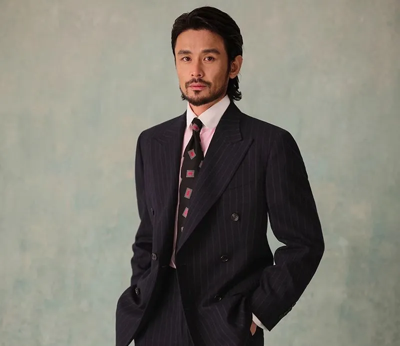 1930s Retro Double-Breasted Pinstripe Suit