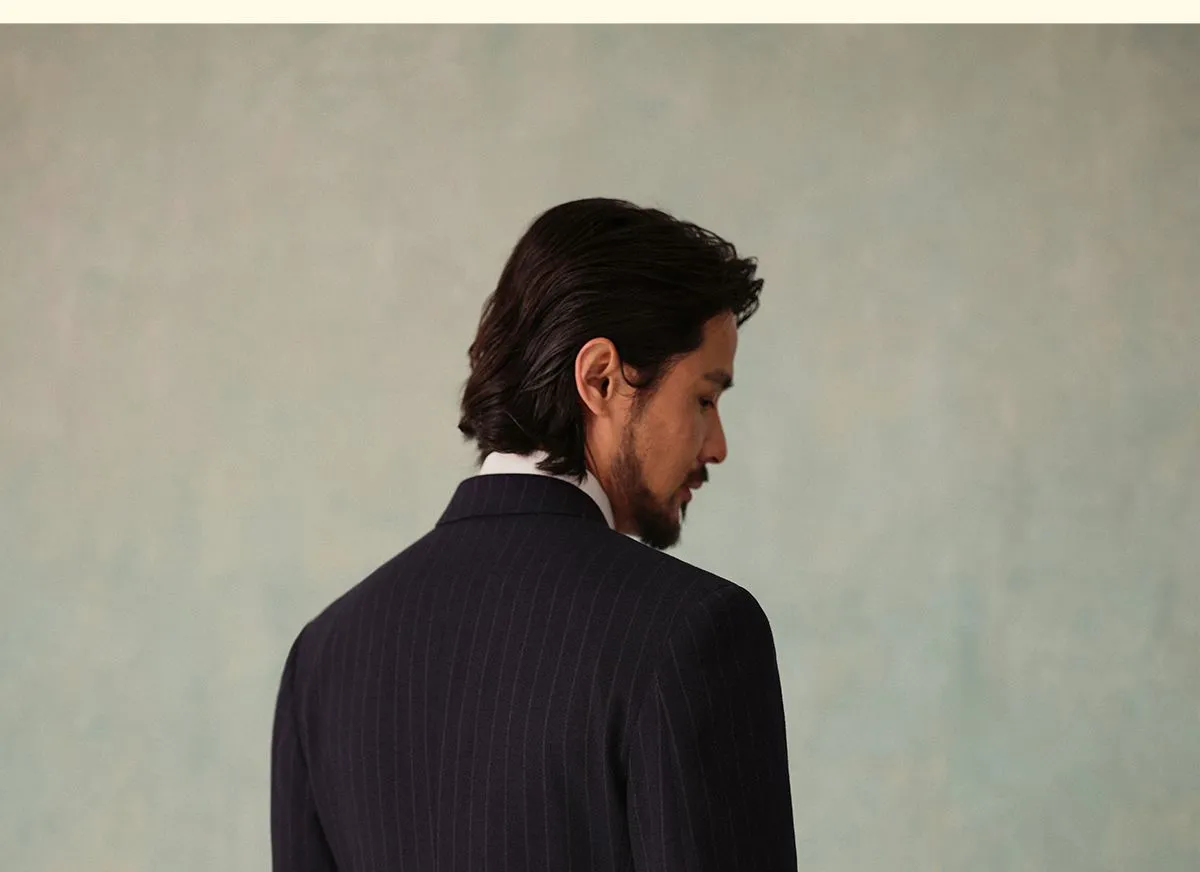 1930s Retro Double-Breasted Pinstripe Suit