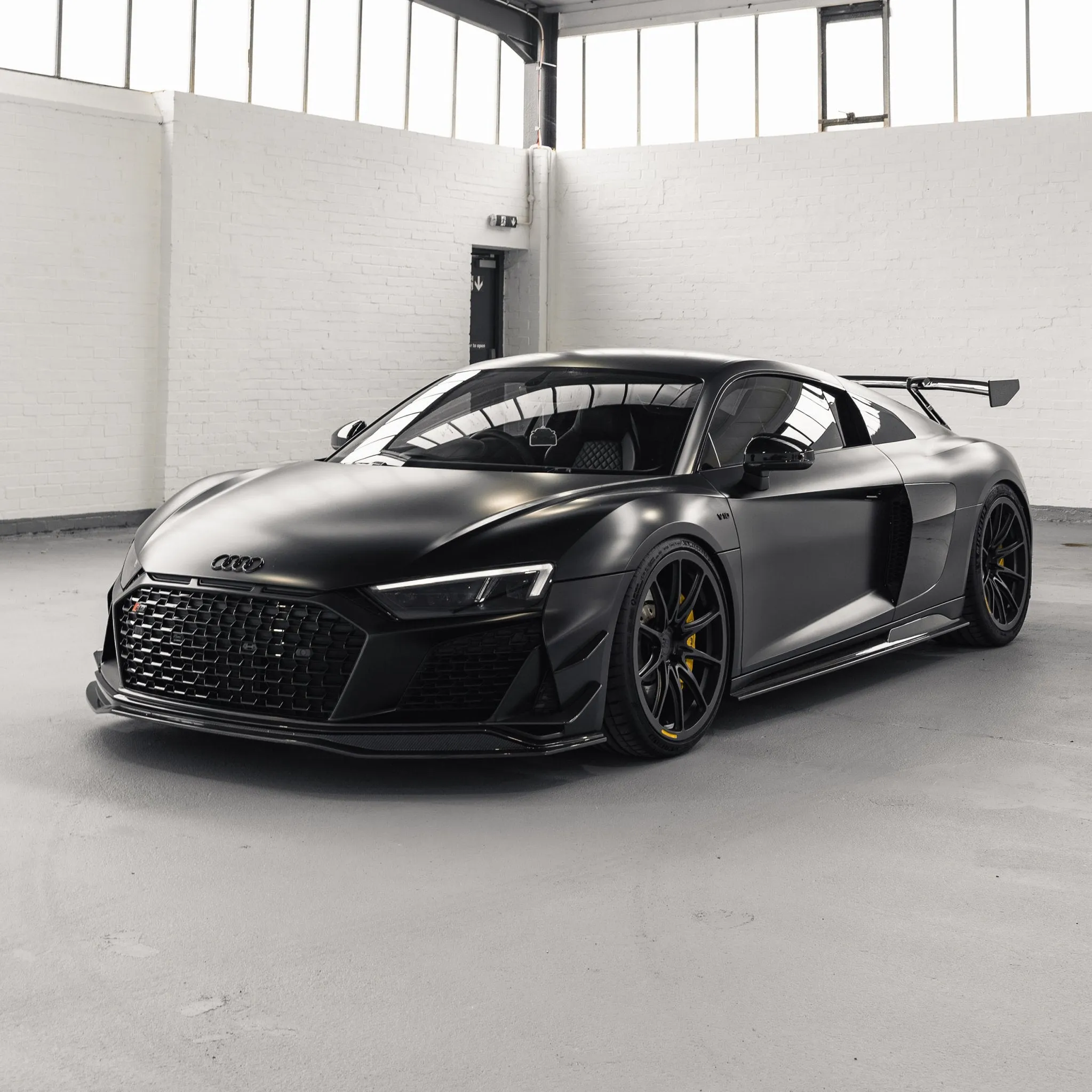 Audi R8 4S Facelift Pre-Preg Carbon Fibre Side Skirts by TRE