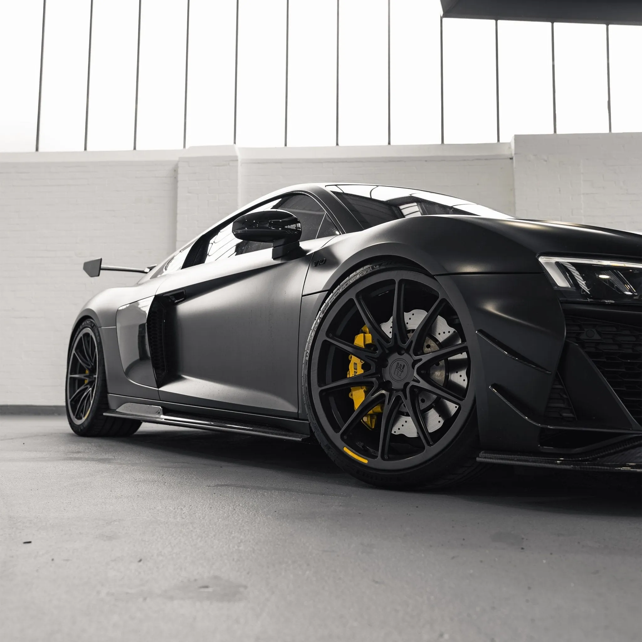 Audi R8 4S Facelift Pre-Preg Carbon Fibre Side Skirts by TRE