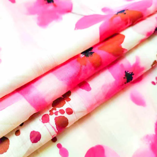 Cotton Combed Yarn Woven Fabric-قماش منسوج