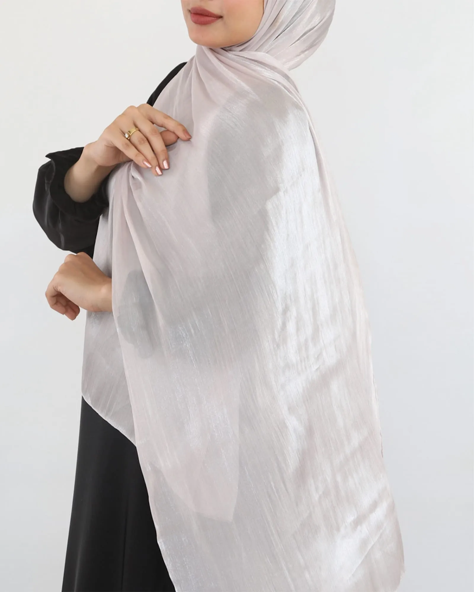 Elegant Shiny Scarf