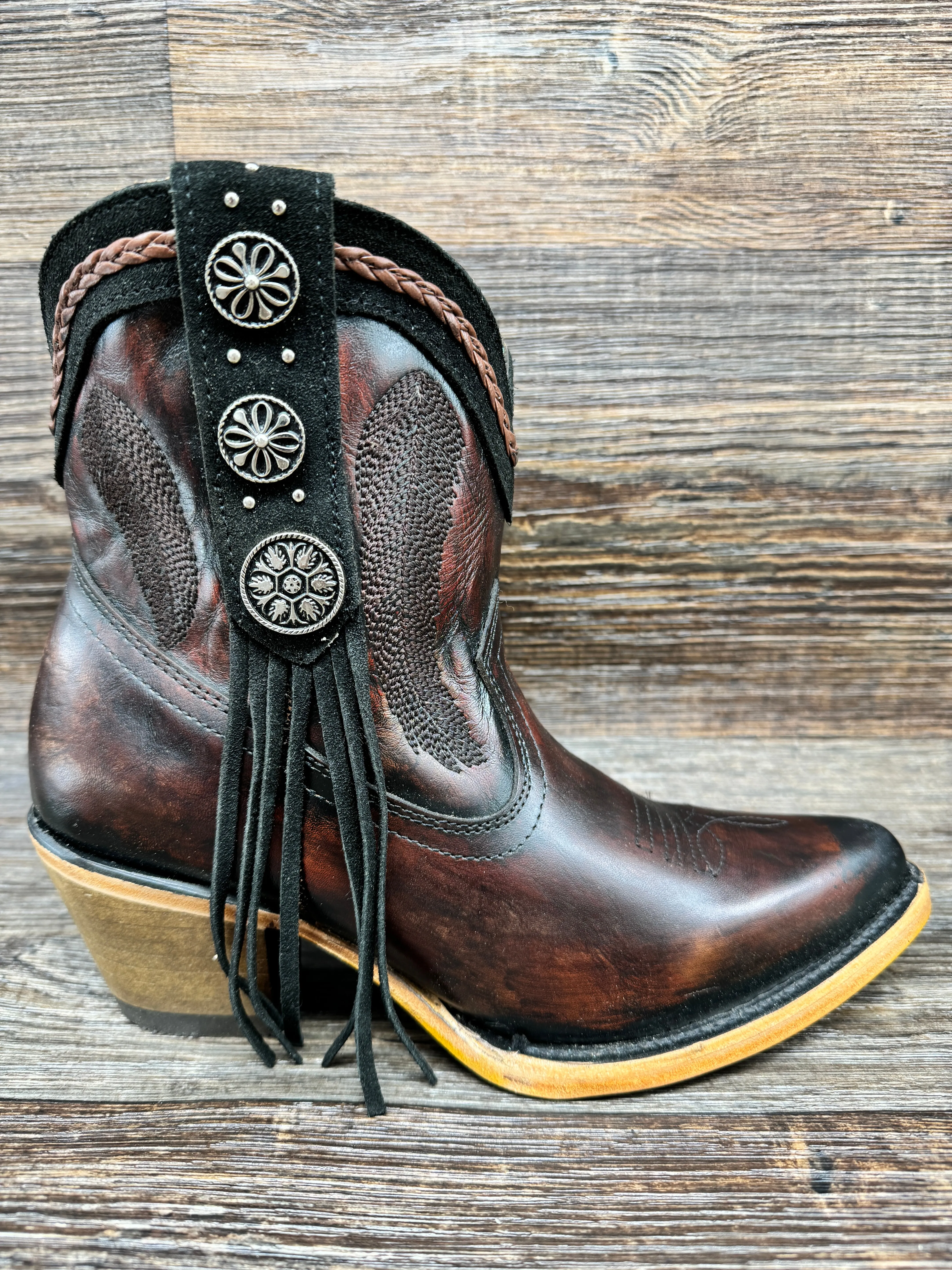 N0005 Women's Ankle Boot with Tassel by Corral