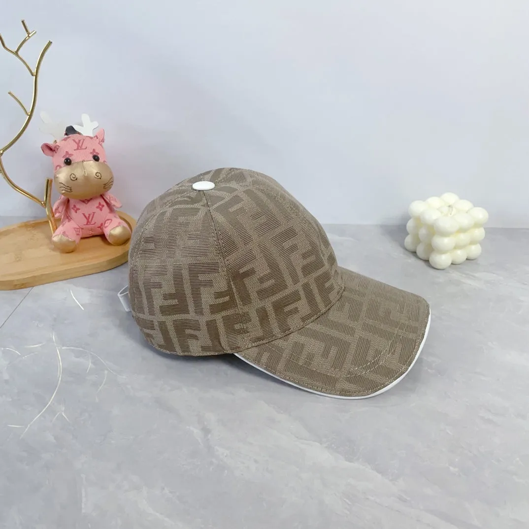 New Classic Versatile Fashion Light Luxury FF Jacquard Men's and Women's Lightweight Baseball Hat