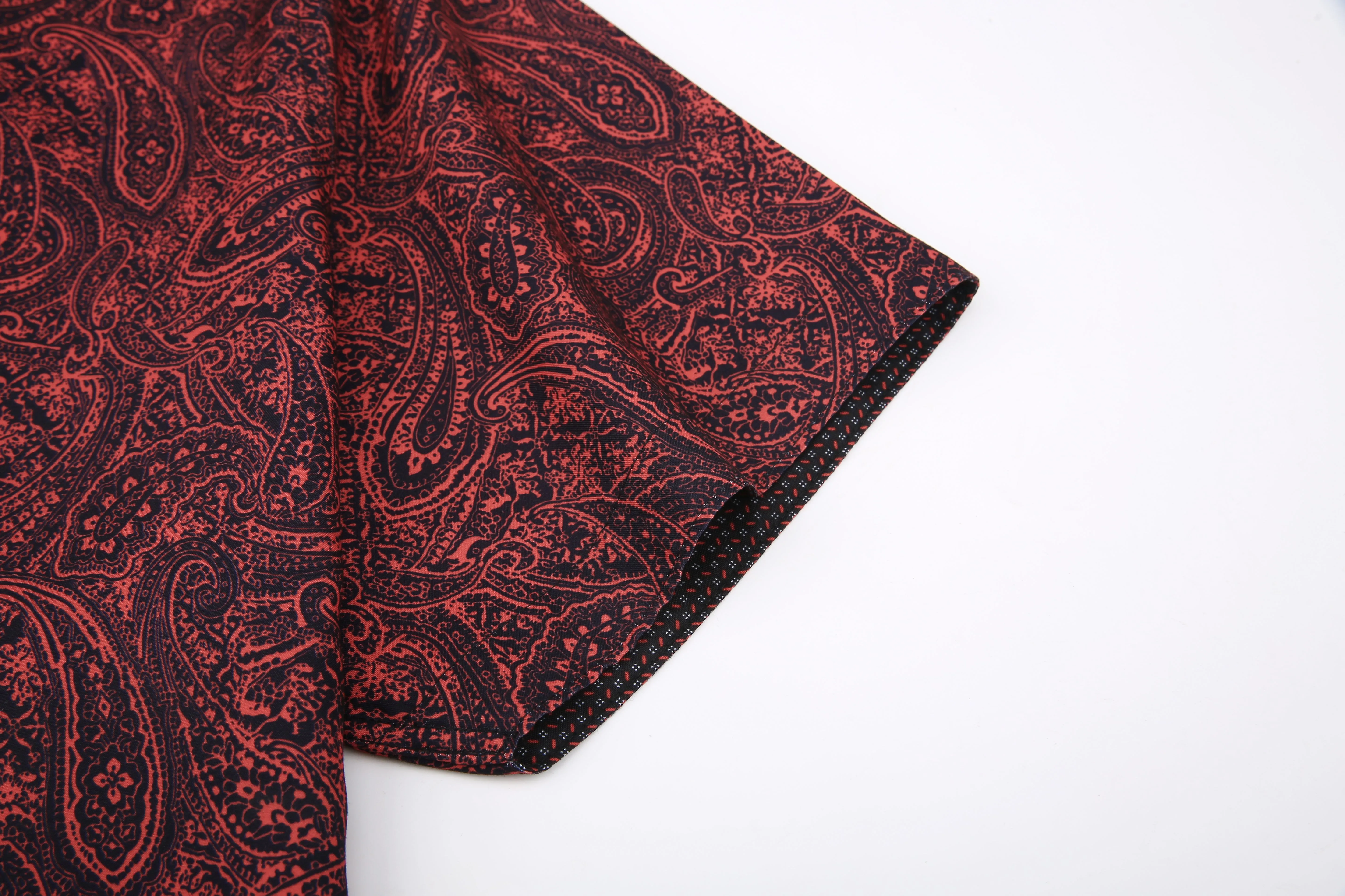PREMIERE SHORT SLEEVE SHIRTS: RED/BLACK PAISLEY