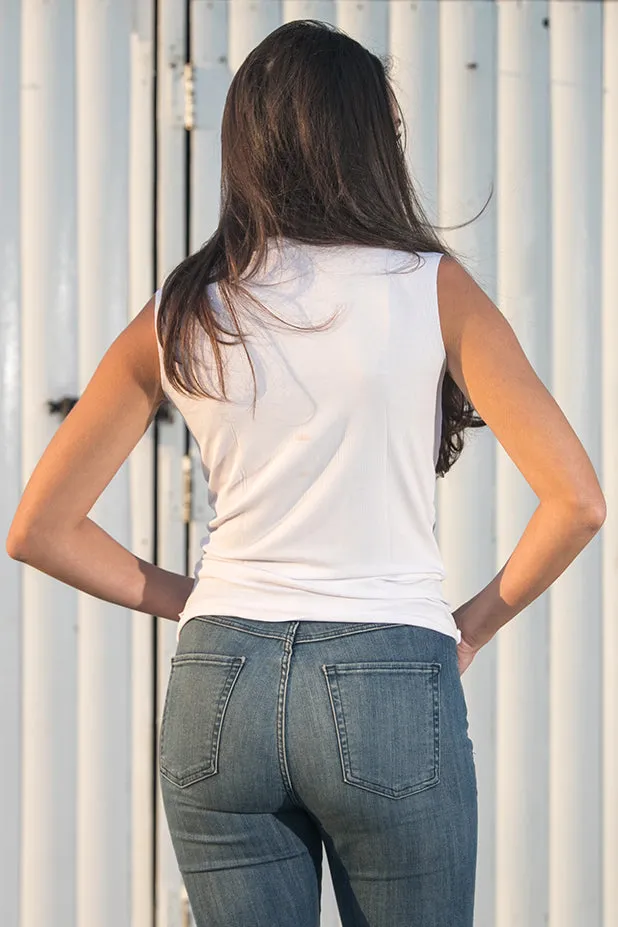 Queencii – Iris Tank Top White