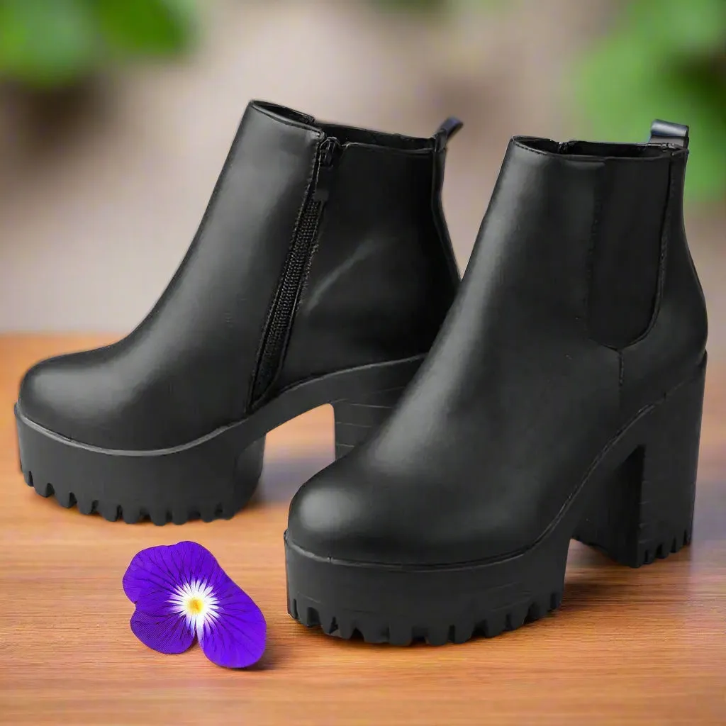 Stylish Chunky Ankle Boots with Cushioned Sole for All-Day Comfort and Versatile Outfits